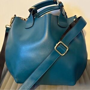 Cuir Danier, Teal Leather Tote Bag with Adjustable Strap